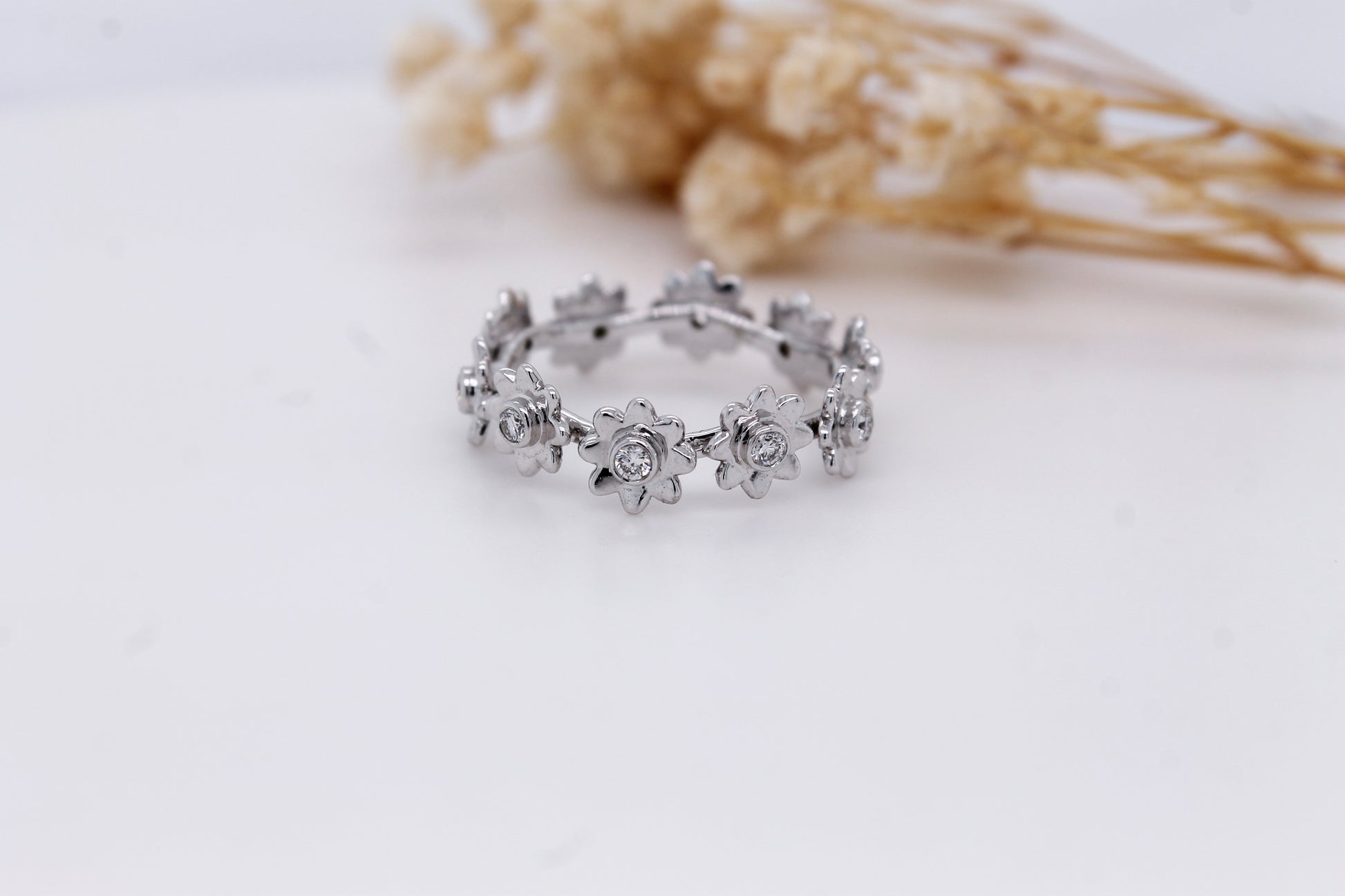 Floral Diamond Band – 0.25ct