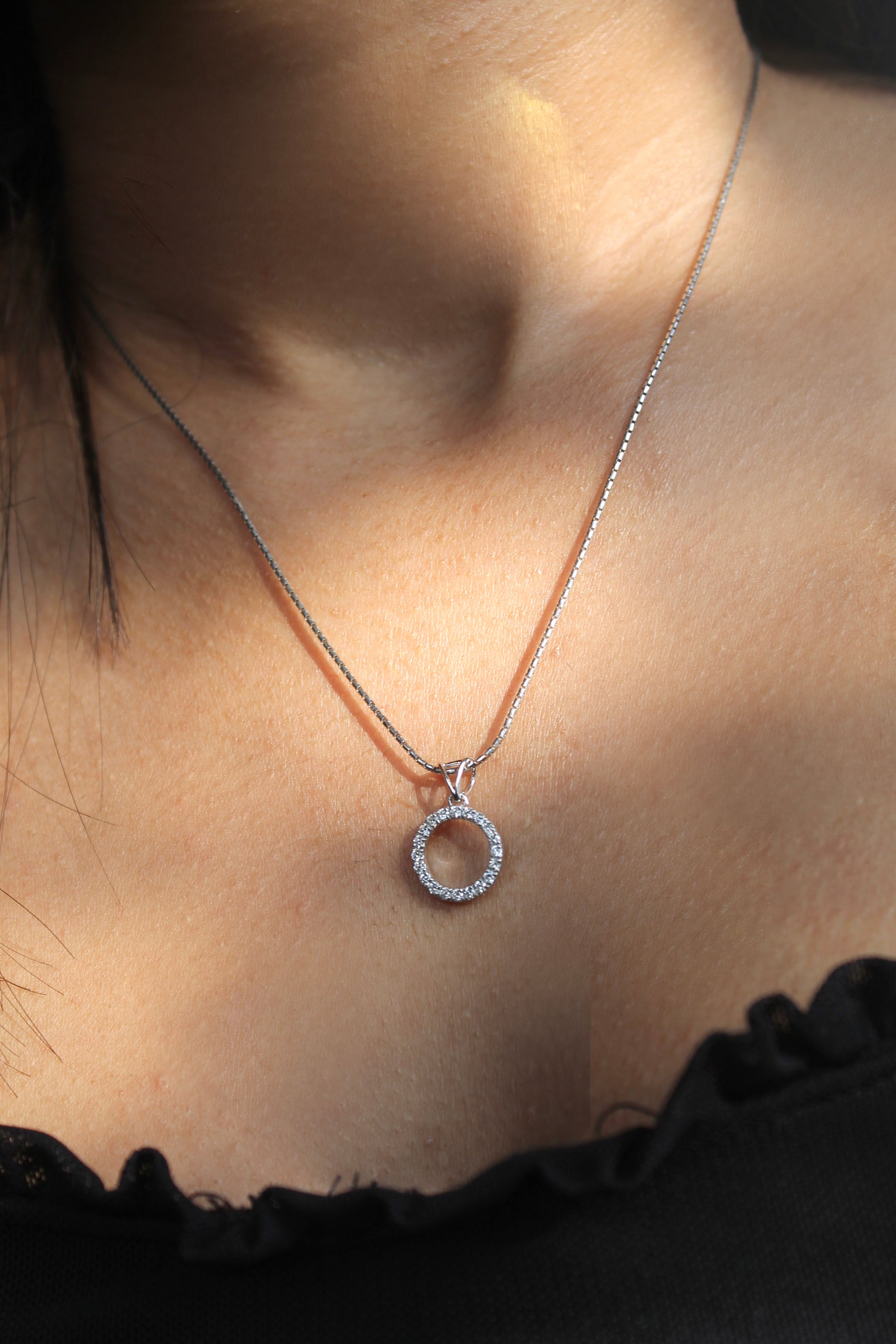 Diamond Circle Pendant  0.24 ct