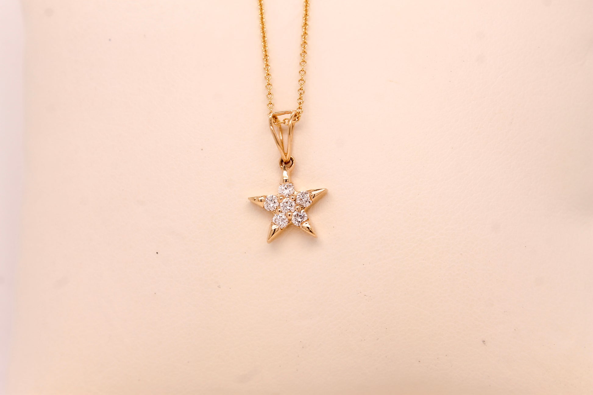 Diamond Star Necklace 0.27 ct