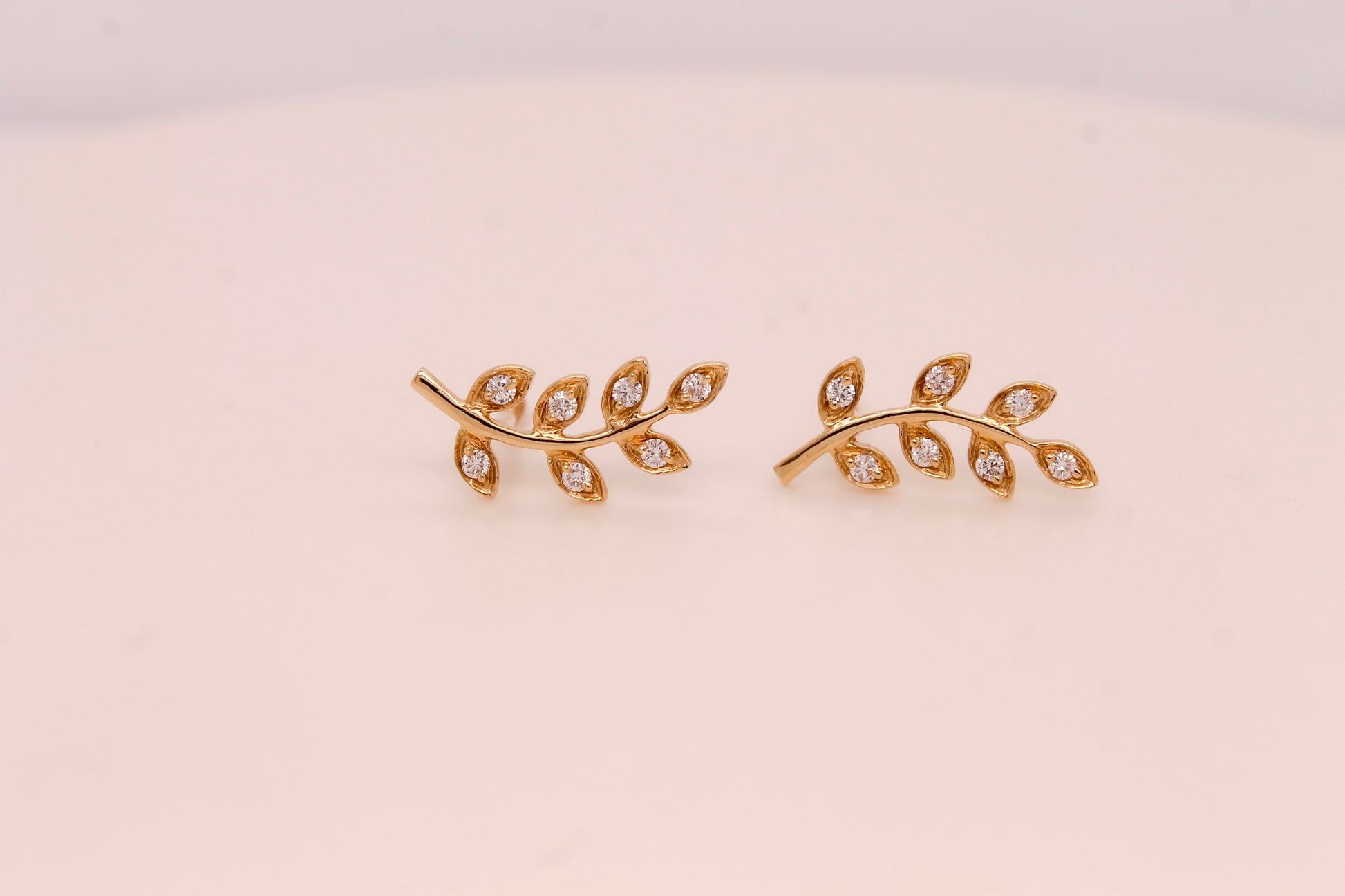 Diamond Leaves Earrings 0.18 ct