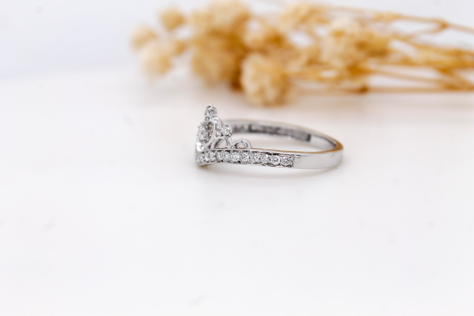 Crown Diamond Ring – 0.23ct