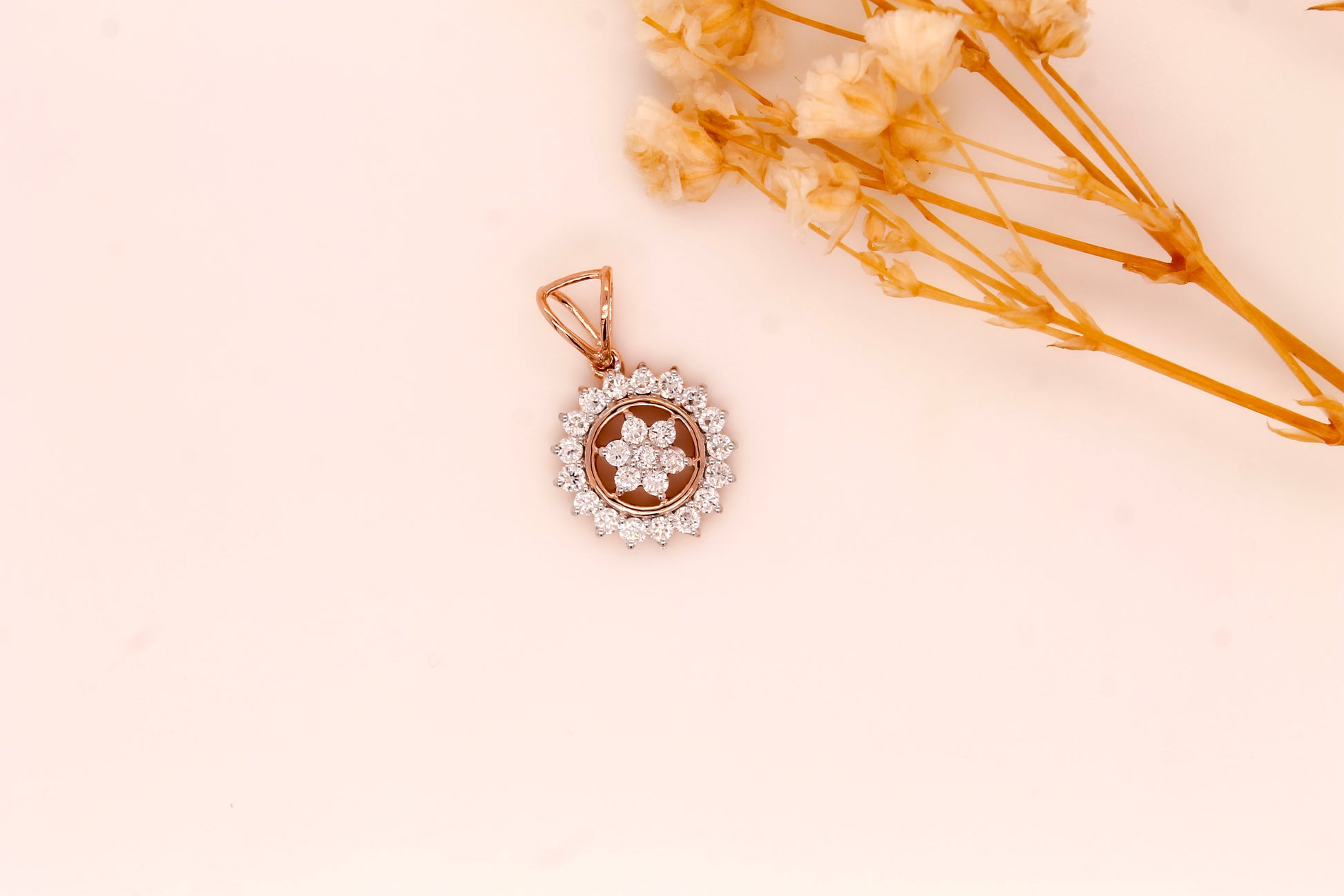 Diamond Sun Pendant 0.39 ct