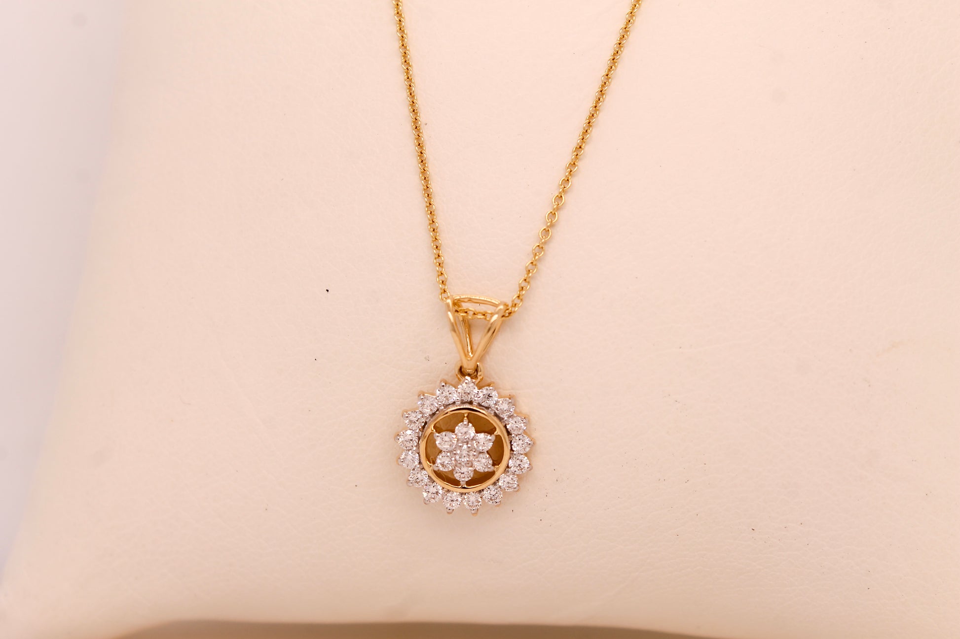 Diamond Sun Pendant 0.39 ct