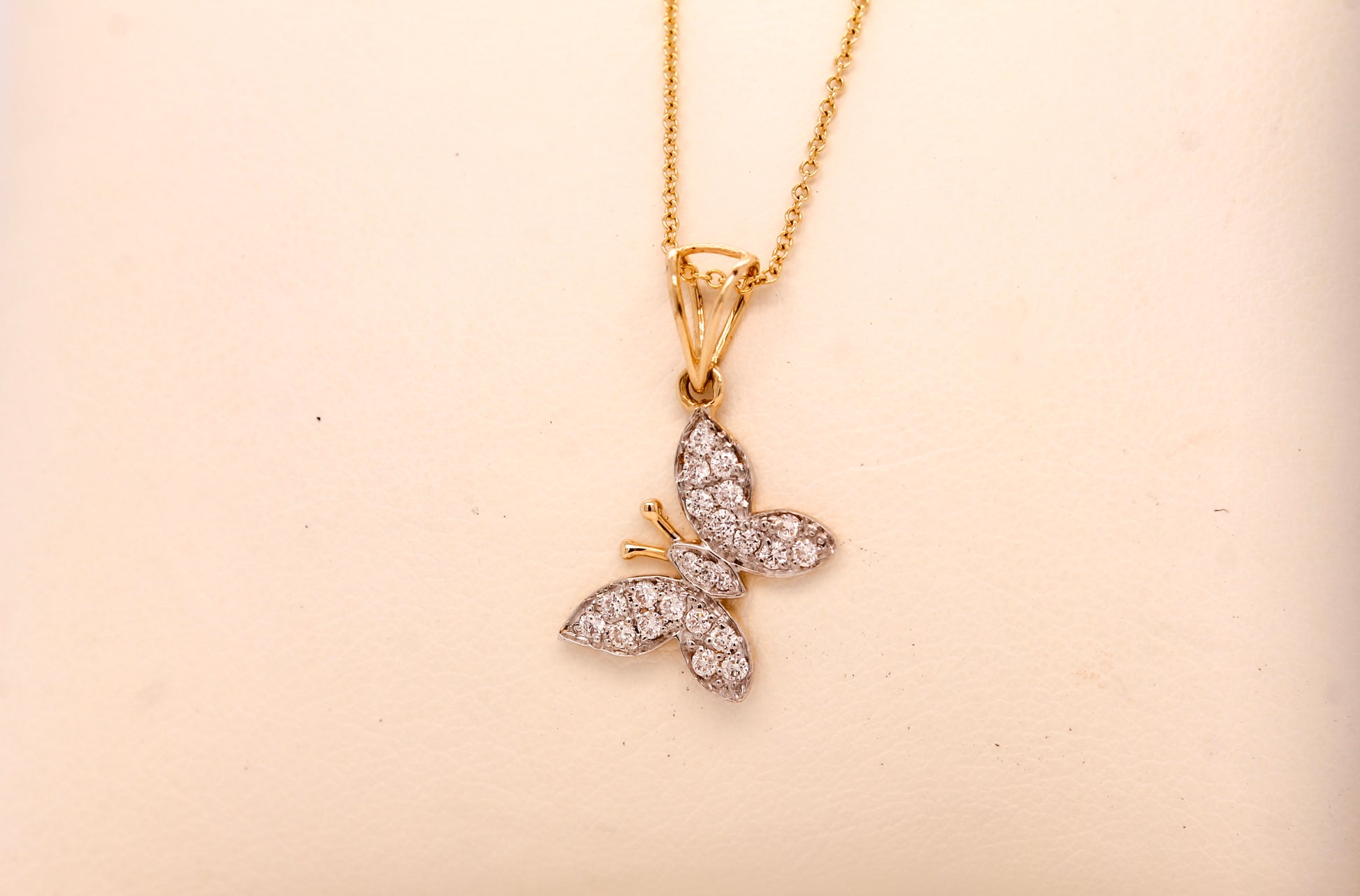 Diamond Butterfly Pendant 0.25 ct