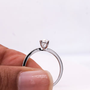 Pear-Cut Diamond Engagement Ring 0.62ct