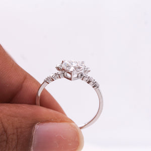 Heart-Cut Diamond Engagement Ring – 0.93 Ct