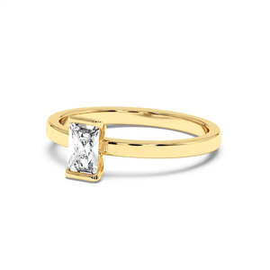 Solitaire Ring - Radiant