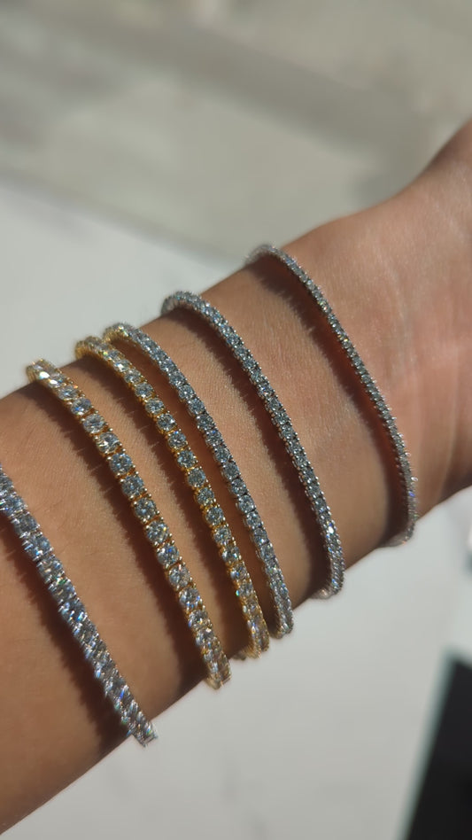 Classic Diamond Tennis Bracelet (6 TCW - 10 TCW)
